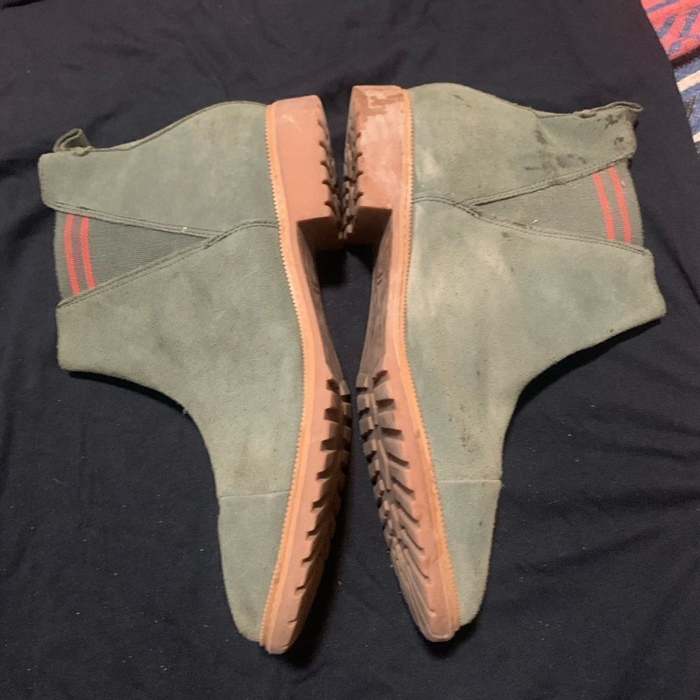 Womens TOMS Cleo Olive Suede Booties Size 11